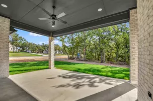 2024 Forest Bridge Dr, Azle, TX 76020 - Photo 35
