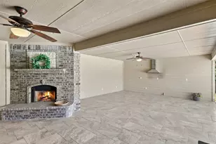 107 Chance Ct, Springtown, TX 76082 - Photo 25