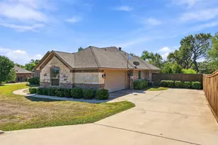 107 Chance Ct, Springtown, TX 76082 - Photo 29