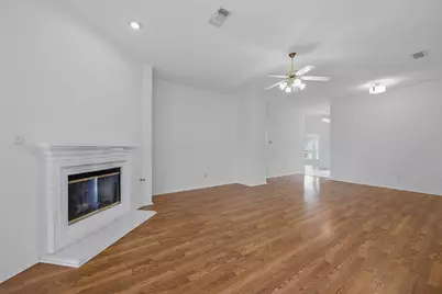 6801 Descanso Gardens Drive, Fort Worth, TX 76132 - Photo 7