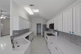 6801 Descanso Gardens Dr, Fort Worth, TX 76132 - Photo 13