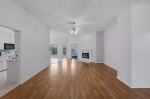 6801 Descanso Gardens Dr, Fort Worth, TX 76132 - Photo 5