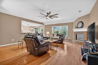 6608 Silver Oak Lane, Fort Worth, TX 76135 - Photo 11