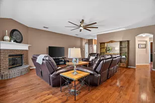 6608 Silver Oak Ln, Fort Worth, TX 76135 - Photo 9