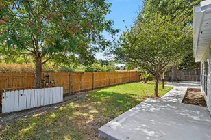 937 Jessica Dr, Burleson, TX 76028 - Photo 31