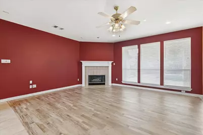 3325 Wilshire Avenue, Grapevine, TX 76051 - Photo 9