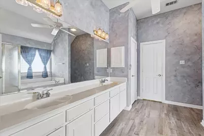 3325 Wilshire Avenue, Grapevine, TX 76051 - Photo 19
