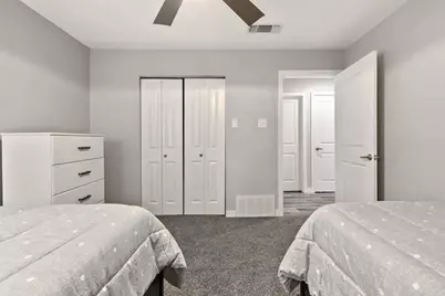 2030 Klondike Street, Grand Prairie, TX 75050 - Photo 9