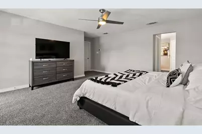 2030 Klondike Street, Grand Prairie, TX 75050 - Photo 7