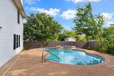 7909 Mosstree Drive, Arlington, TX 76001 - Photo 7