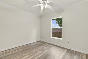 301 Pasley St, Waxahachie, TX 75165 - Photo 21