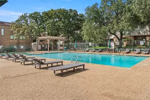 2310 Balsam Dr, Arlington, TX 76006 - Photo 21