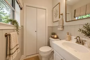 511 N Cherry St, Aubrey, TX 76227 - Photo 11
