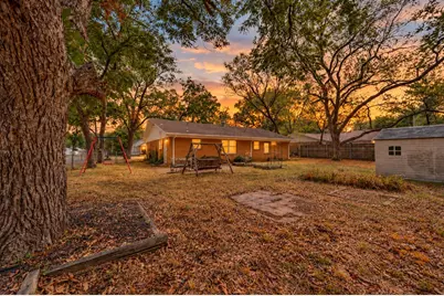 511 N Cherry Street, Aubrey, TX 76227 - Photo 15