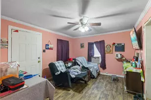 706 Yaney St, Marshall, TX 75670 - Photo 3