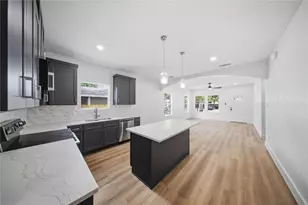 3621 Meyers St, Dallas, TX 75215 - Photo 11