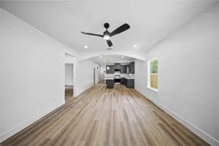 3621 Meyers St, Dallas, TX 75215 - Photo 9