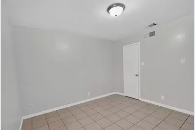 1805 McQueary Street #1807, Arlington, TX 76012 - Photo 11