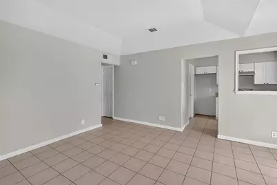 1805 McQueary Street #1807, Arlington, TX 76012 - Photo 5