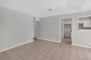 1805 McQueary St, Arlington, TX 76012 - Photo 5