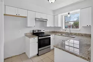1805 McQueary St, Arlington, TX 76012 - Photo 7