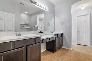 1105 Freesia Dr, Little Elm, TX 75068 - Photo 19