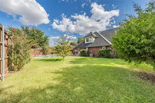 1800 Trail Lake Dr, Euless, TX 76039 - Photo 7
