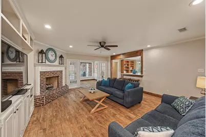 1800 Trail Lake Drive, Euless, TX 76039 - Photo 15