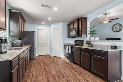 4006 Lakeview Drive, Sanger, TX 76266 - Photo 11