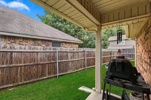 6025 Kimberly Ct, Haltom City, TX 76137 - Photo 19