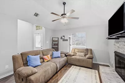 6025 Kimberly Court, Haltom City, TX 76137 - Photo 3