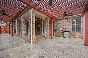 9304 Warm Springs Cir, Plano, TX 75024 - Photo 23