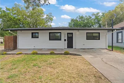 909 S Throckmorton Street, Sherman, TX 75090 - Photo 1