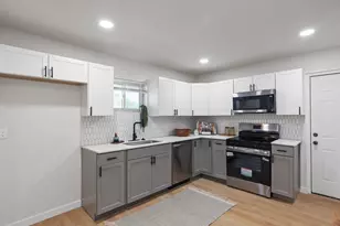 909 S Throckmorton St, Sherman, TX 75090 - Photo 3