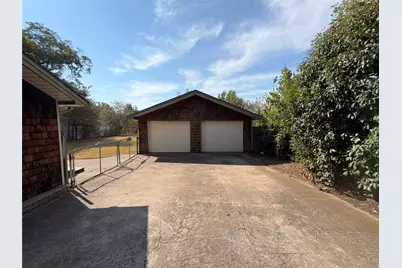 5609 Baylor Avenue, River Oaks, TX 76114 - Photo 15