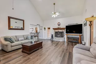 2400 Springfield Rd, Springtown, TX 76082 - Photo 3