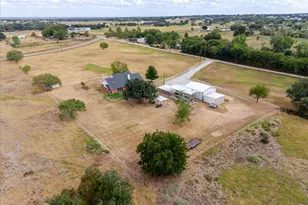 2400 Springfield Rd, Springtown, TX 76082 - Photo 27