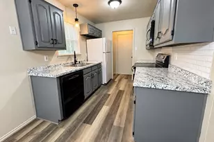 220 Etta Ave, Waxahachie, TX 75165 - Photo 3