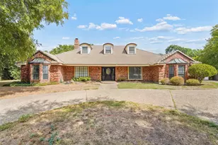 803 Green Tree Ct, Duncanville, TX 75137 - Photo 29