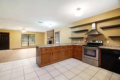 1715 Fairfax Street, Paris, TX 75460 - Photo 7