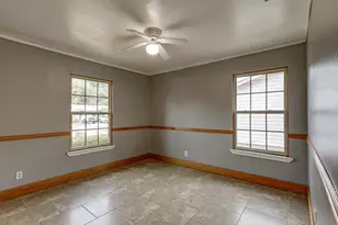 8710 Cardella Ave, Dallas, TX 75217 - Photo 15