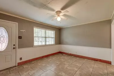 8710 Cardella Avenue, Dallas, TX 75217 - Photo 5