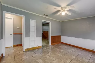 8710 Cardella Avenue, Dallas, TX 75217 - Photo 7