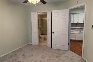 3117 Sondra Dr, Fort Worth, TX 76107 - Photo 13