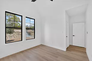 1644 W Wintergreen Rd, Lancaster, TX 75134 - Photo 21