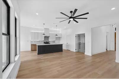 1644 W Wintergreen Road, Lancaster, TX 75134 - Photo 11
