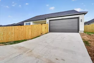 1644 W Wintergreen Rd, Lancaster, TX 75134 - Photo 33