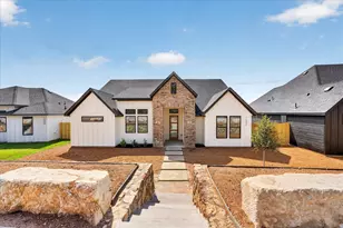 1644 W Wintergreen Rd, Lancaster, TX 75134 - Photo 5