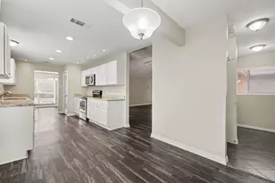 3704 Standridge Dr, Carrollton, TX 75007 - Photo 9