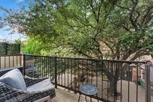711 Austin Ave, Waco, TX 76701 - Photo 13